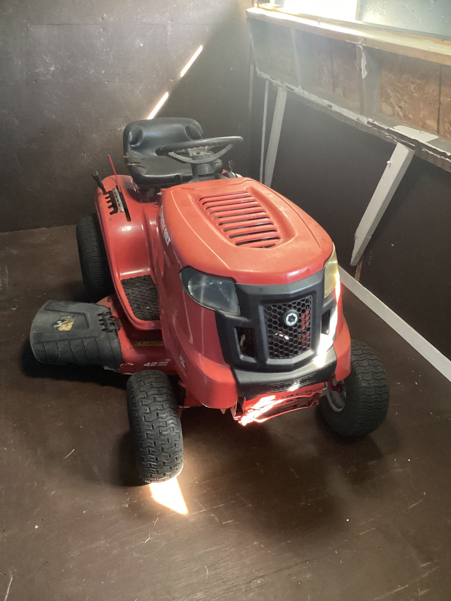 Troybilt pony 42” riding mower 13WN77KS011 (2015)