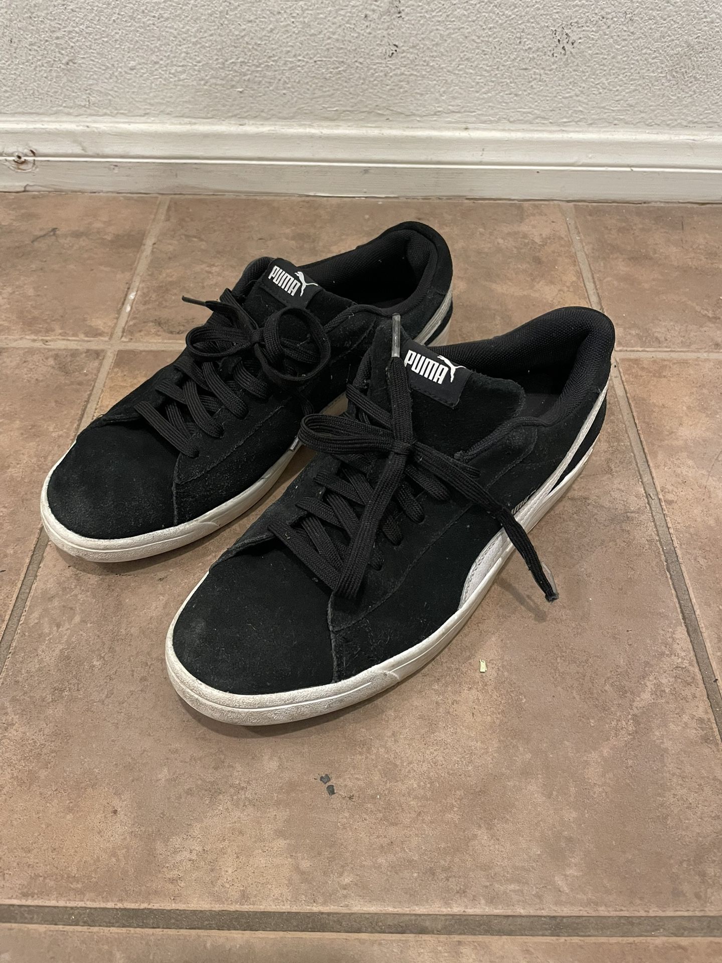 PUMA Shoes Size 9.5