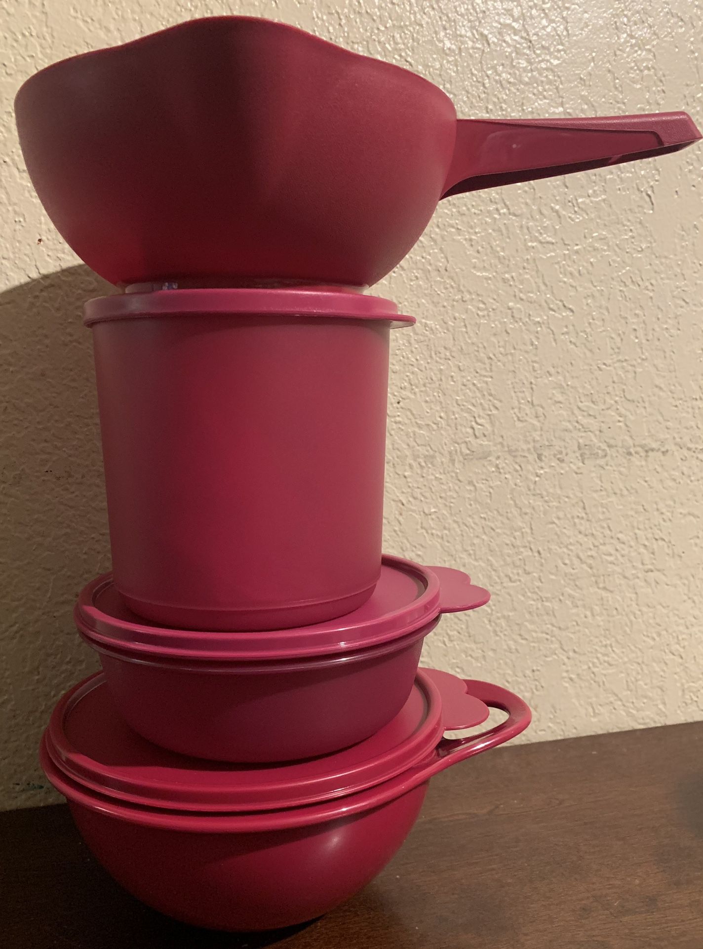 Tupperware Set