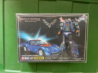 Hasbro Takara Tomy Transformers Masterpiece Tracks NEW AND SEALED