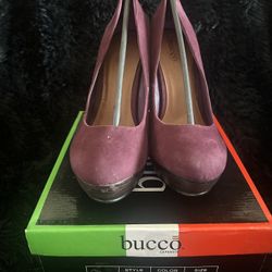 Women’s Size 10 Heel Shoes $14.00  Brand Bucco Capensis