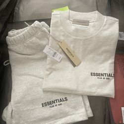Essentials Tshirts (XXS-XL)