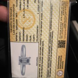 14K Gold Ring 1.09 Carats Emerald Cut Lab Diamond