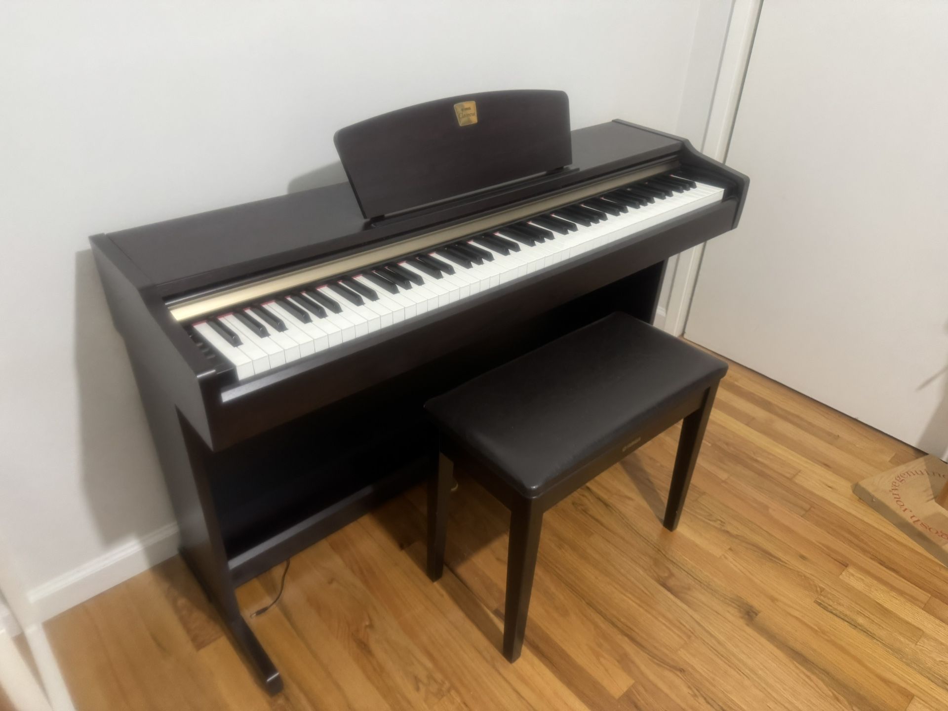 Yamaha CLP-115 Digital Piano