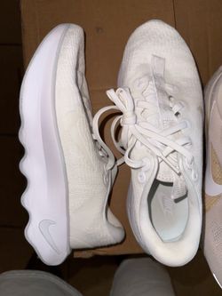 Nike running shoes sz 8