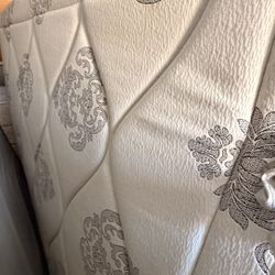 King Pillow top Mattress 