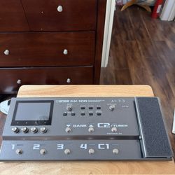 Boss GX-100 Multi-Effects Processor – Excellent / Like New Condition 🎸