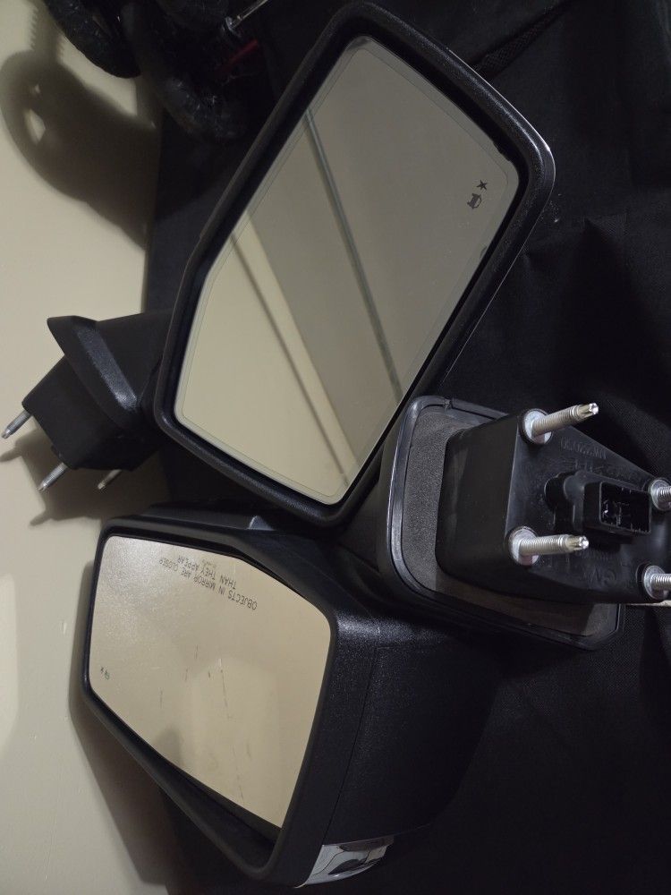 Mirrors For Gmc Or Silverado 2019 - 2025