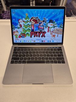13" MacBook Pro 2017, Four Thunderbolt 3 Ports, 3.1 Dual Core i5, 8GB RAM, 256GB SSD C02TT6SQHV2L + New Battery $340