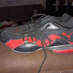 Pumas Size 10 1/2