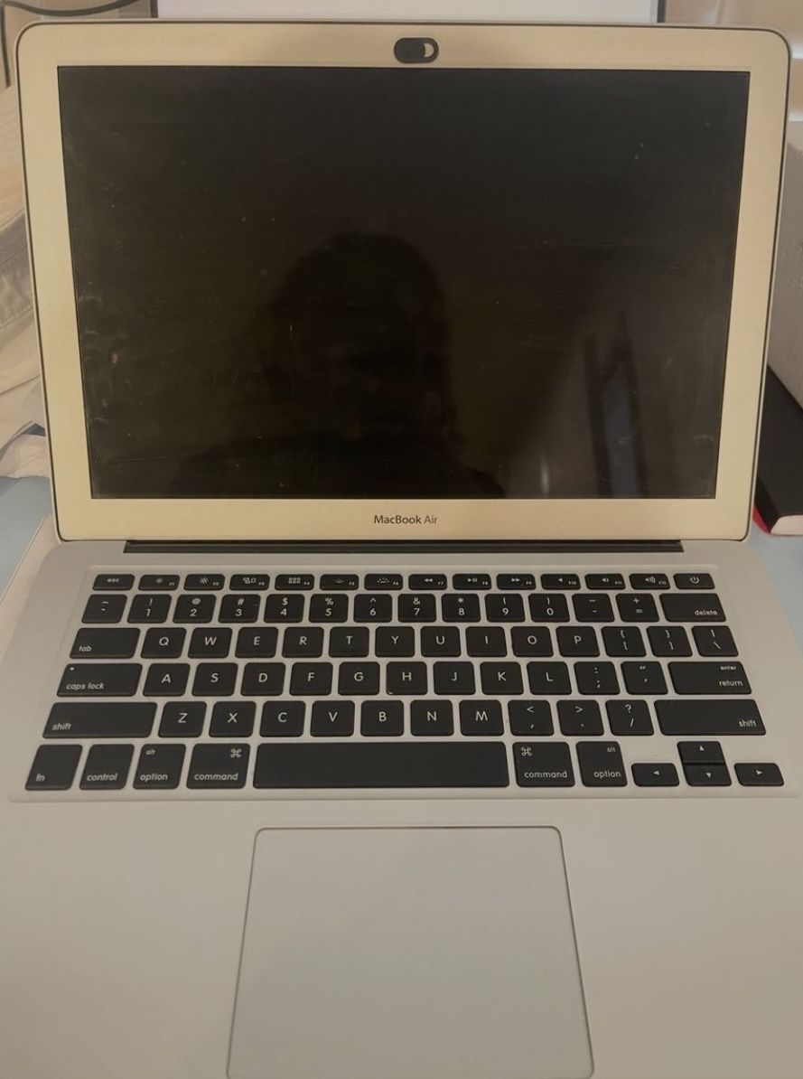 MacBook Air 13” (2017) 💻