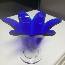 6 7/8" Cobalt Glass Clear-footed Blossom Vase