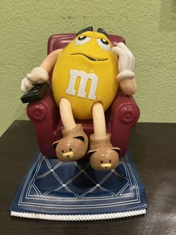 Collectible M&M Candy Dispenser Mr. Yellow In Recliner Watching T. V. 1999