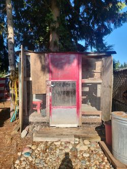 Free chicken coop or pigeon coop