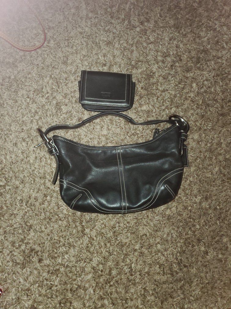 Coach Hand Bag & Wallet Black