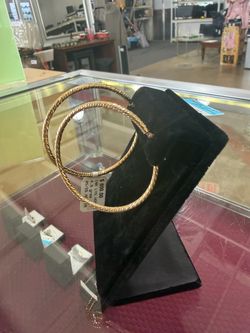 Hoops