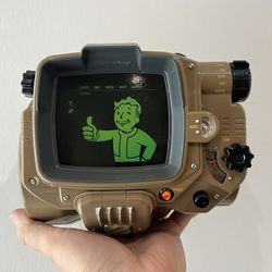 Fallout 4 Collectors Edition Pipboy 