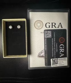 GRA certified moissanite earrings