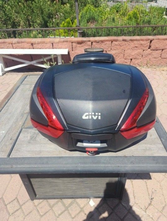 Givi V47 Monkey Top Case