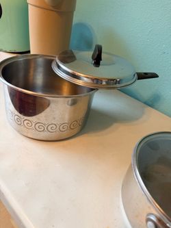 Vintage Stainless Steel Saucepan Set with Lids – 2 Pieces – $20