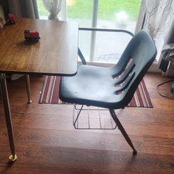 School Desk W/chair