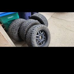 295 60 R 20