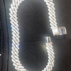 Moissanite Cuban Link Chain 