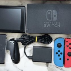 Nintendo Switch 