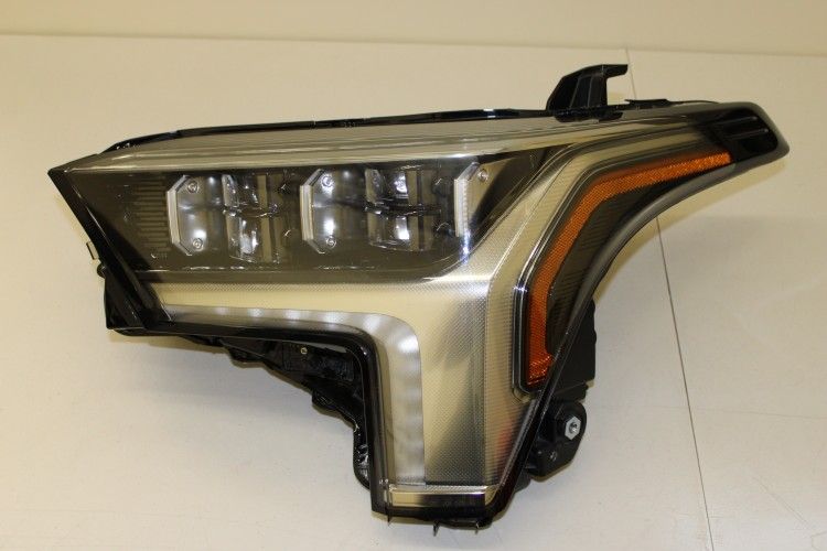 22-23 Toyota Tundra LED w/Automatic leveling Left Side Headlight OEM 811500C260 w/ Module