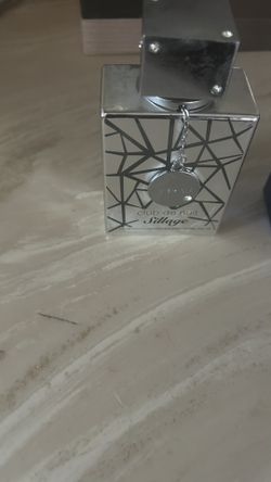 Club De Nuit Sillage