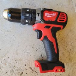 Milwaukee M18 Hammer Drill
