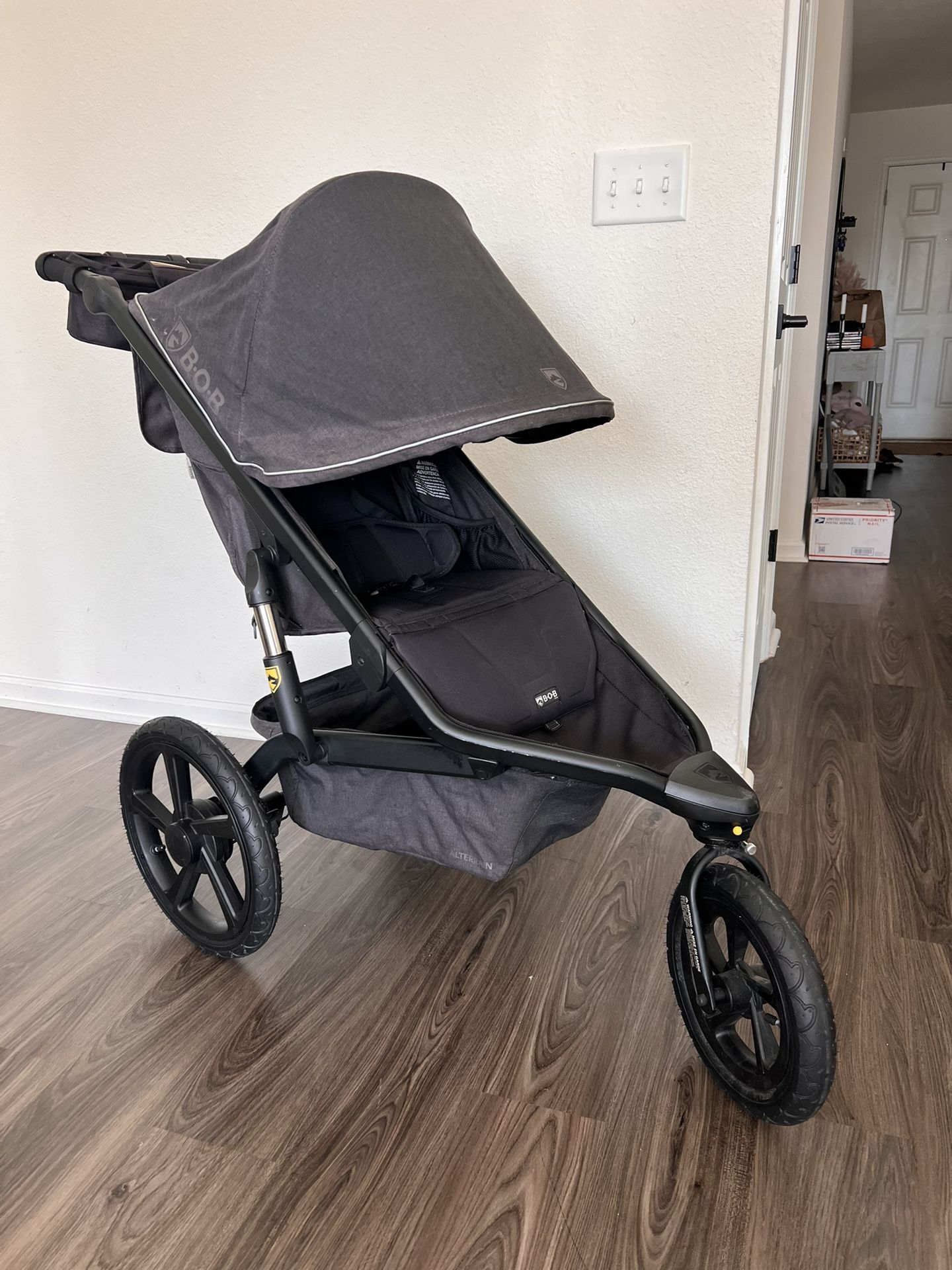 BOB Gear Jogging Stroller // Perfecr 4 Beach Hike!