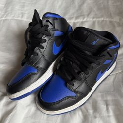 Air Jordan 1 Mid