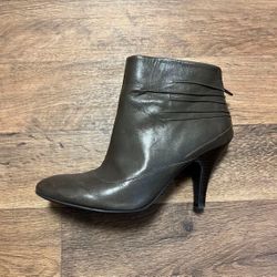 Nine West Booties (7.5) (Pick up🛒 In Bellevue) *Check out my Other Posts 🎁