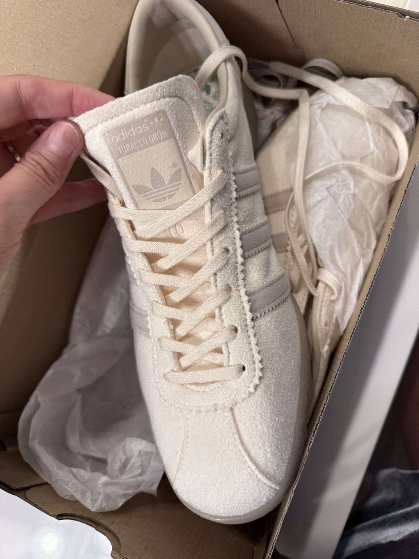 Men’s Adidas Tobacco Run 10.5 Brand New