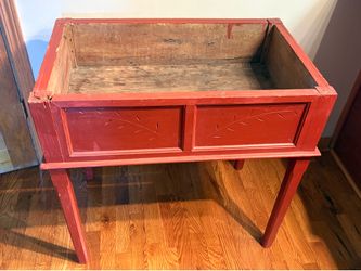 Primitive Plant Table