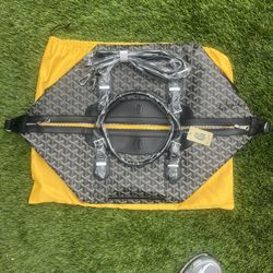 Designer Duffle Bag (black)