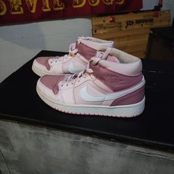 Pink Nike Jordans Women's Size 7
