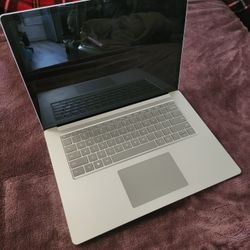 Microsoft Surface Laptop