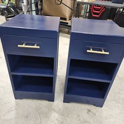 Two solid wood end tables/ nighstands
15x16x27"

$200 set