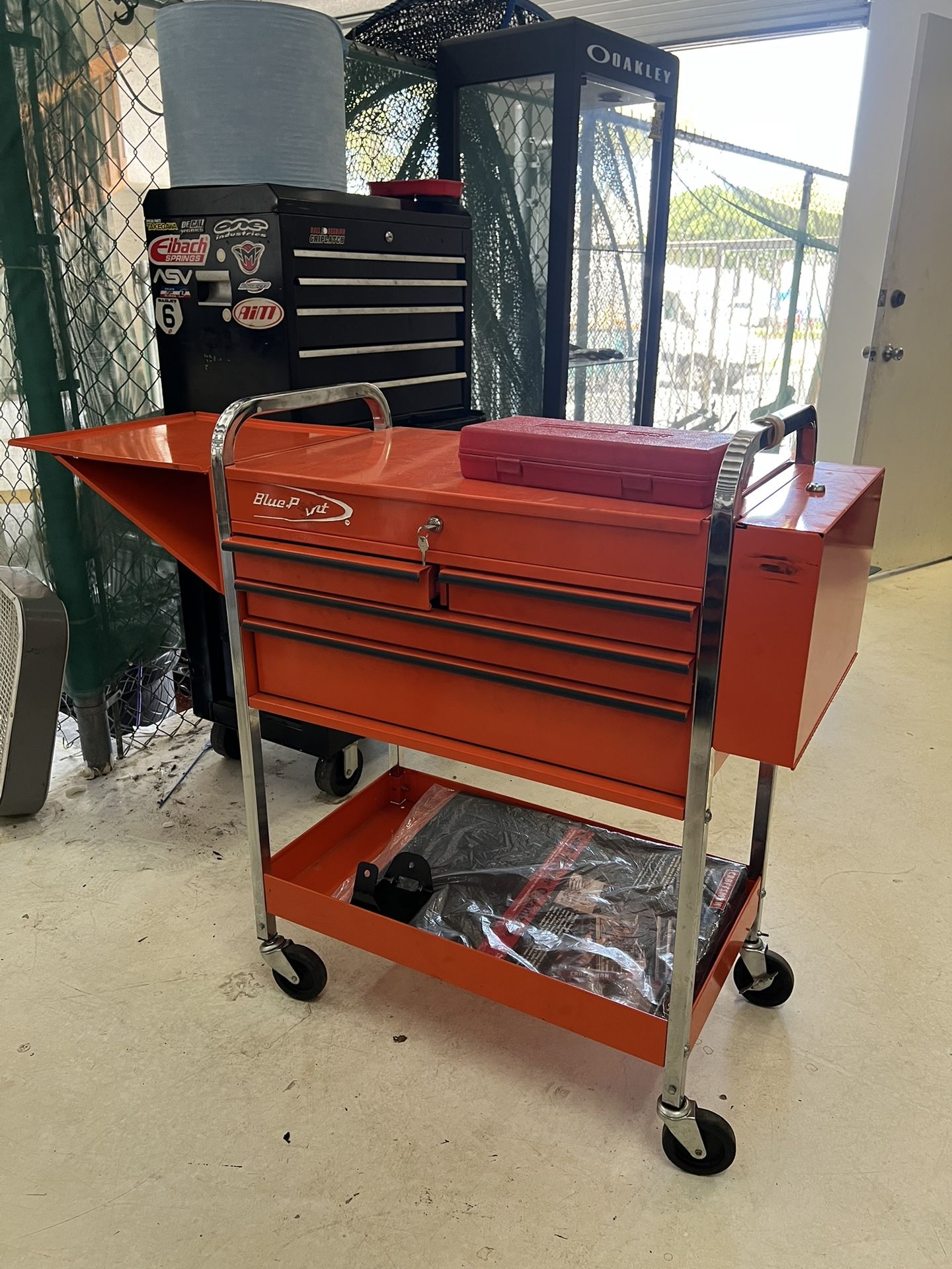 SNAP ON BLUE POINT TOOL BOX