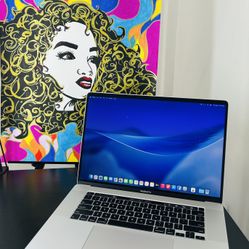 MacBook Pro 16 Inch i7-16gb Ram-512gb SSD 