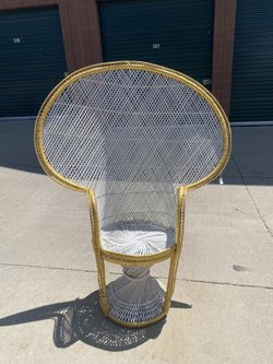 Wicker Throne Chair