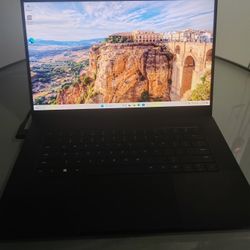 Razer High Performance Gaming Laptop RZ09-0421X i7-12800H RTX3080Ti 32GB DDR5 1TB SSD