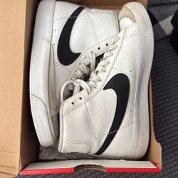 Nike Blazer Mid ‘77 White 4/5