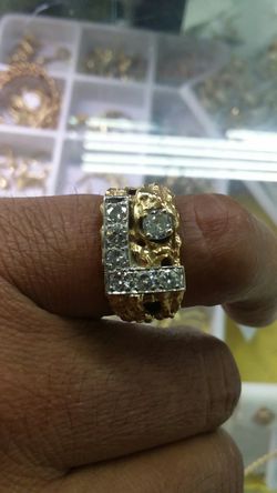 14k Gold Diamond Ring 1ct diamonds total special price 8.5 grams