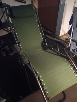 Gravity chair