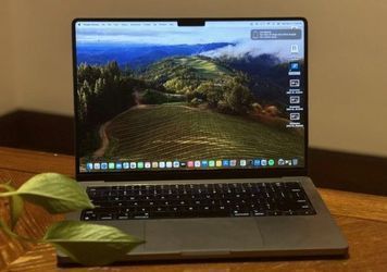 🔥 Ultra-Fast, Stunning Display – Apple MacBook Pro 14” M3 laptop –  Take It Home for $1 Down! 