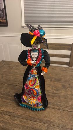 Day of the Dead Catrina Skeleton Figurine