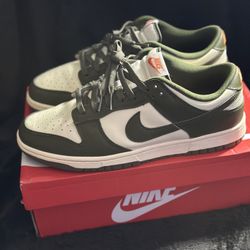 Nike Dunk low Retro Size 11